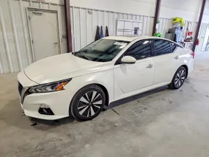 Nissan Altima 2.5L 4 2019