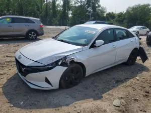 Hyundai Elantra 2.0L 4 2021