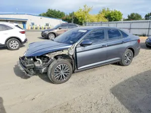Volkswagen Jetta 1.4L 4 2021