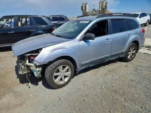 Subaru Outback 2.5L 4 2013