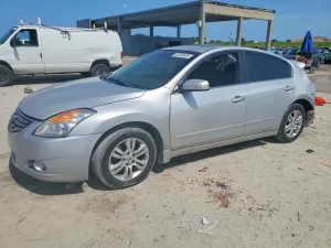 Nissan Altima 2.5L 4 2012