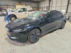 Tesla Model 3 2025