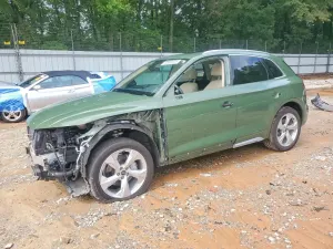 Audi Q5 2.0L 4 2022