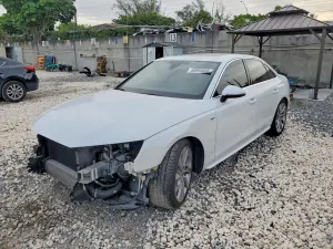 Audi A4 2.0L 4 2021