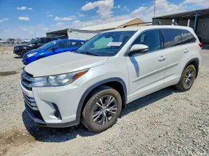 Toyota Highlander 3.5L 6 2017