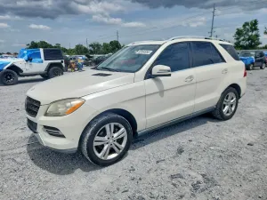 Mercedes-Benz ML 3.5L 6 2015