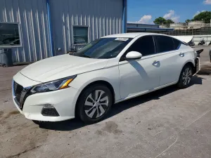 Nissan Altima 2.5L 4 2020