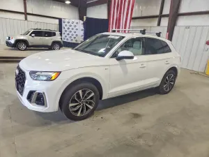Audi Q5 2.0L 4 2024