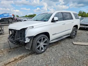 Cadillac Escalade 6.2L 8 2016