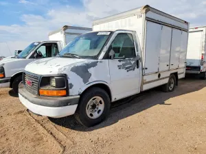 GMC Savana 4.8L 8 2007