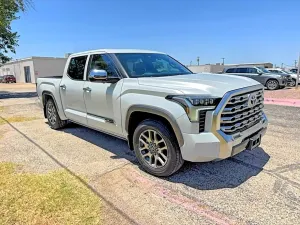 Toyota Tundra 3.4L 6 2025