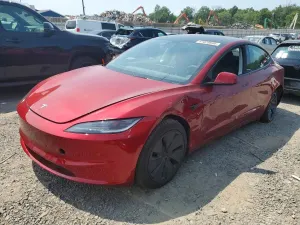 Tesla Model 3 2025