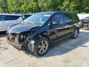 Toyota Sienna 3.5L 6 2014