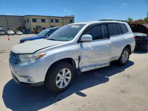 Toyota Highlander 3.5L 6 2013