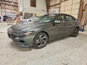 Hyundai Elantra 2.0L 4 2025