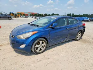 Hyundai Elantra 1.8L 4 2013