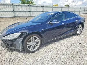 Tesla Model S 2014