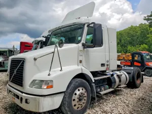 Volvo VN 12.8L 6 2014