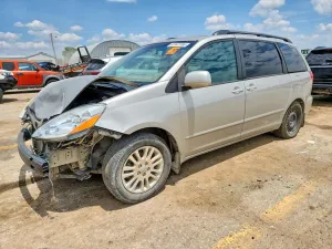 Toyota Sienna 3.5L 6 2010