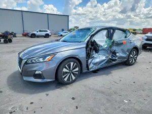 Nissan Altima 2.5L 4 2022