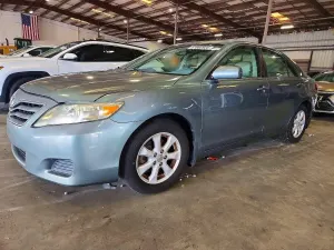 Toyota Camry 2.5L 4 2010