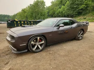 Dodge Challenger 5.7L 8 2015
