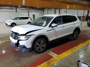 Volkswagen Tiguan 2.0L 4 2024