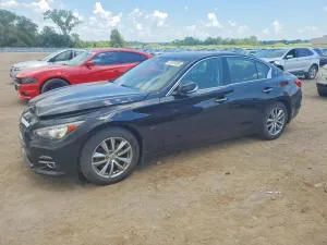 Infiniti Q50 3.7L 6 2015