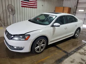 Volkswagen Passat 2.0L 4 2013