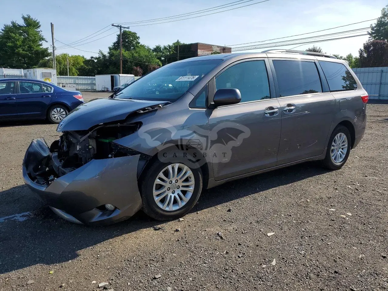 Toyota Sienna 3.5L 6 2017