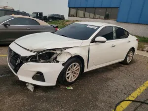 Nissan Altima 2.5L 4 2020