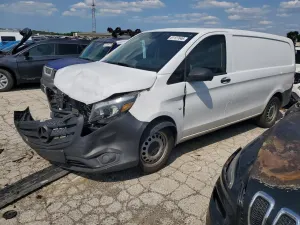 Mercedes-Benz Metris 2.0L 4 2017