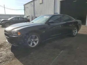 Dodge Charger 5.7L 8 2014