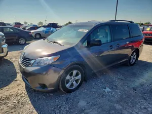Toyota Sienna 3.5L 6 2013