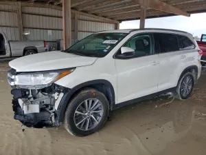 Toyota Highlander 3.5L 6 2019