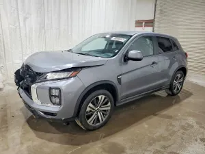 Mitsubishi Outlander 2.0L 4 2025