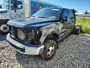 Ford F-350 6.7L 8 2022
