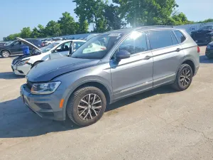 Volkswagen Tiguan 2.0L 4 2021
