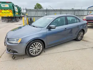 Volkswagen Jetta 2.0L 4 2014