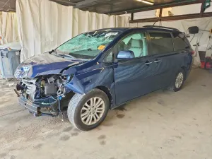 Toyota Sienna 3.5L 6 2011