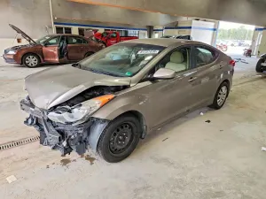 Hyundai Elantra 1.8L 4 2013