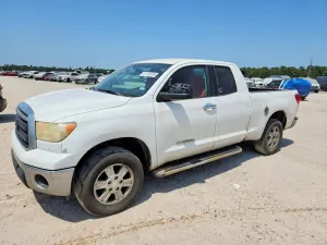 Toyota Tundra 4.6L 8 2011