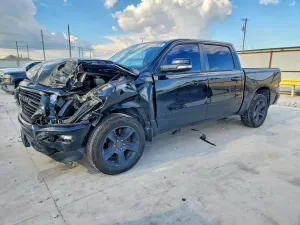 RAM 1500 5.7L 8 2021