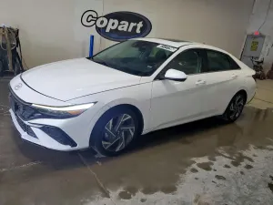 Hyundai Elantra 2.0L 4 2025