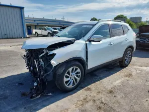 Nissan Rogue 2.5L 4 2015