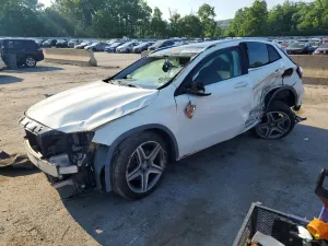 Mercedes-Benz GLA 2.0L 4 2015