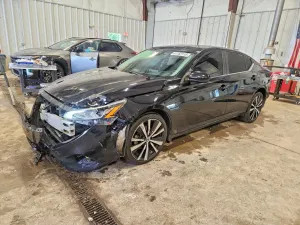 Nissan Altima 2.5L 4 2020