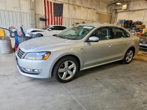 Volkswagen Passat 1.8L 4 2015