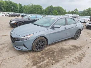 Hyundai Elantra 2.0L 4 2021