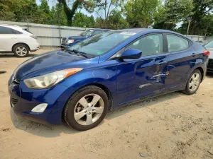 Hyundai Elantra 1.8L 4 2013